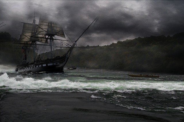 Segelschiff auf rauher See
